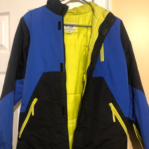 Childrens place in good condition jacket - Picture 2 of 6